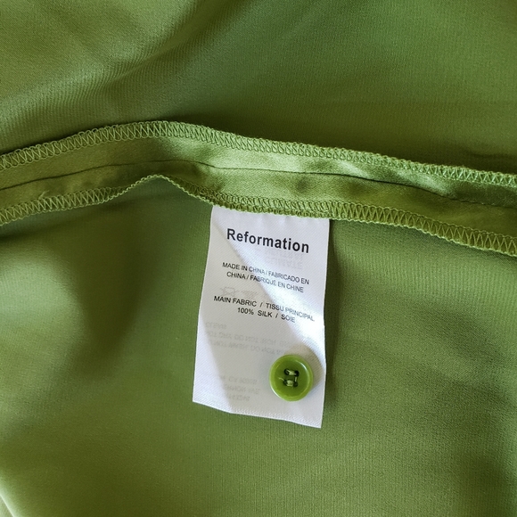 ⭕️ SOLD ⭕️ NWOT Reformation Alaine Silk Mini Dress - Avocado Green (14) - Picture 6 of 7